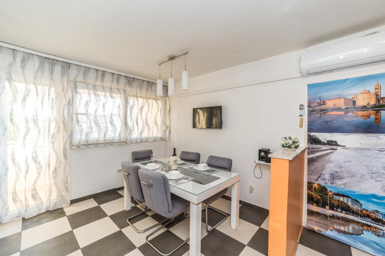 Apartment Mihaela ザダル エクステリア 写真